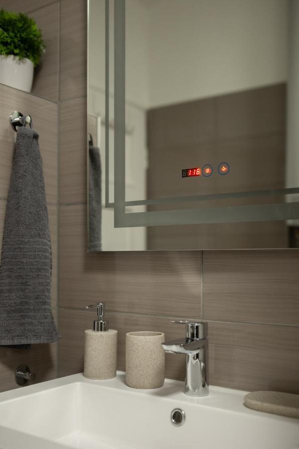 Apartamento Smart Square With Free Parking Debrecen Exterior foto