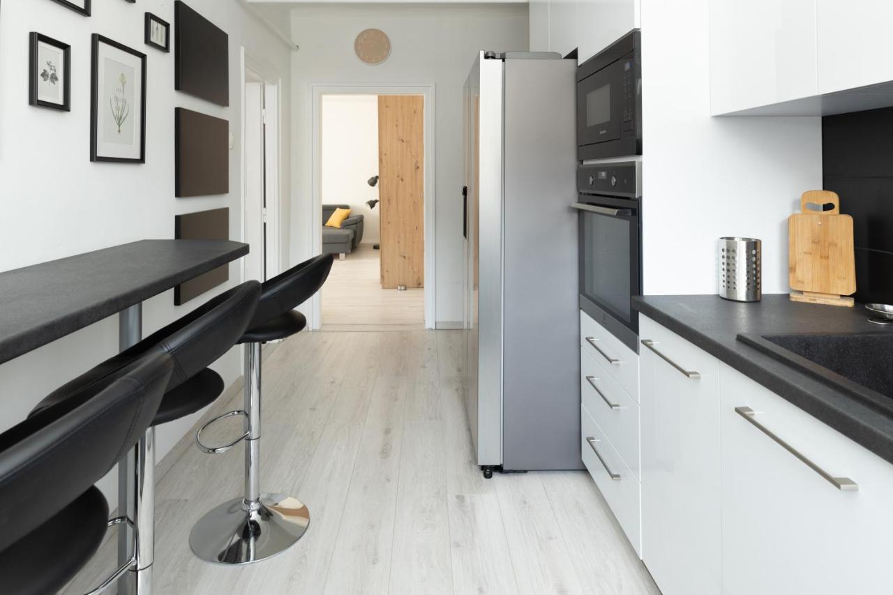 Apartamento Smart Square With Free Parking Debrecen Exterior foto